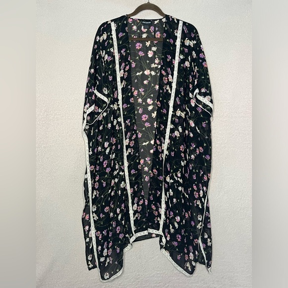 Steve Madden Other - Steve Madden Floral Lace Edge Shawl-Black/White//Pink-Women’s One Size-Bohemian